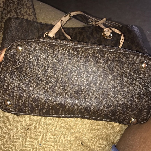 Michael Kors bag - Picture 2 of 4